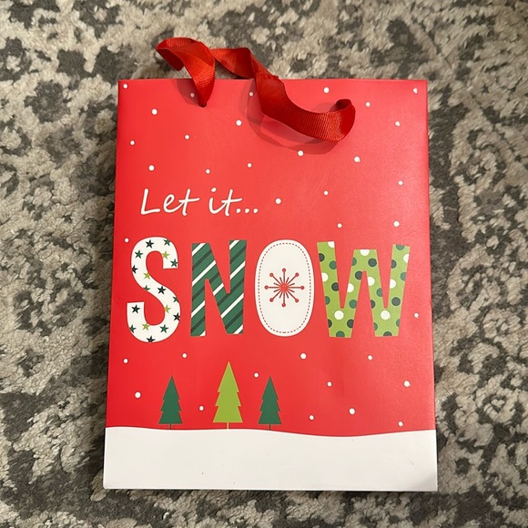 ♥️Gift Bag♥️ - Picture 1 of 3